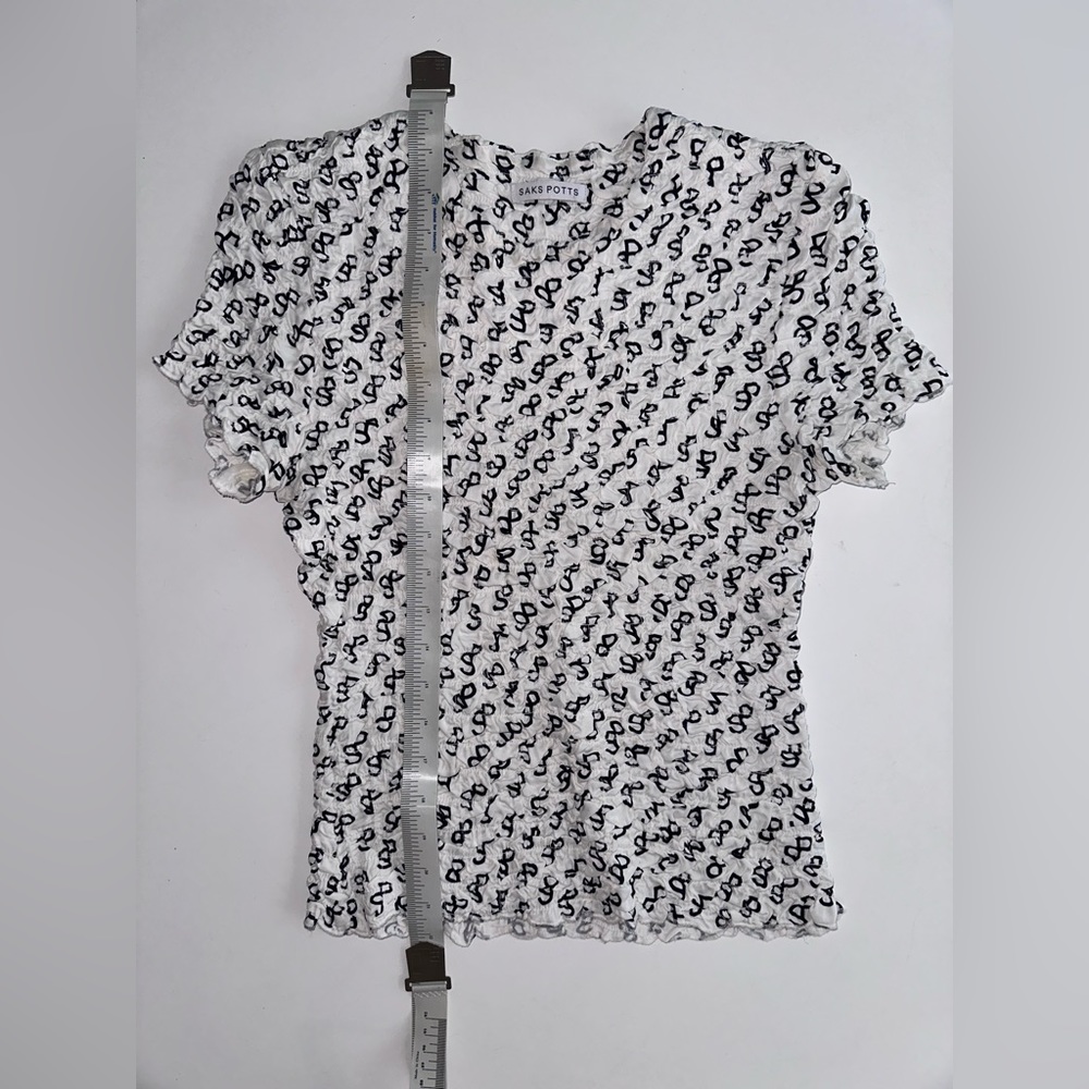 Saks Potts Black and White Short Sleeve Tee